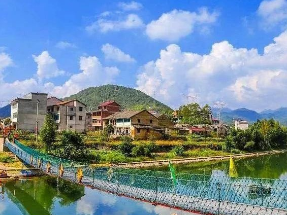 云南學(xué)習(xí)推廣浙江“千萬工程”經(jīng)驗三年行動實施方案：到2025年農(nóng)村生活污水治理、生活垃圾處理設(shè)施全覆蓋